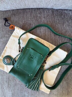 Will Leather Goods Signature Zip Phone Crossbody in Green Leather